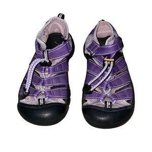 Keen Outdoor Sandals Girls Size 1 Purple GUC